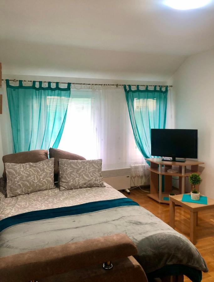 Bellavista Apartmani Стара Пазова Екстер'єр фото