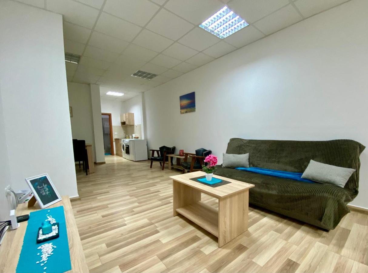 Bellavista Apartmani Стара Пазова Екстер'єр фото