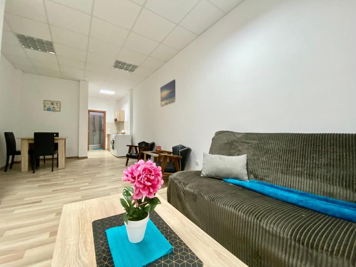 Bellavista Apartmani Стара Пазова Екстер'єр фото